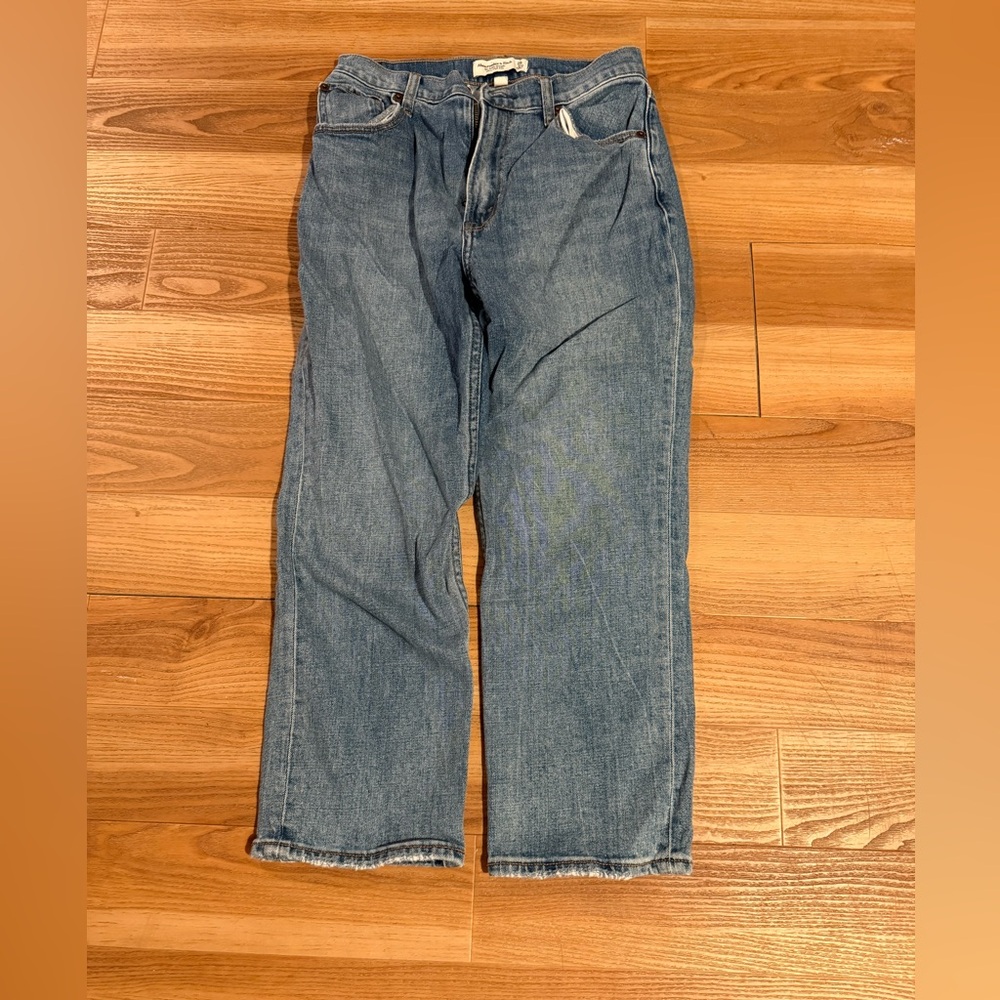 Abercrombie & Fitch Relaxed Fit Blue Jeans
